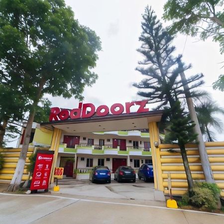 Готель Reddoorz At Tagaytay Road Tagaytay City Екстер'єр фото